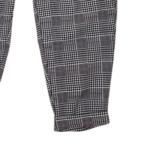 Torrid Plaid Pull On Tapered Leg Dress Pants, Black & White, Women’s Size 00 - Picture 3 of 8